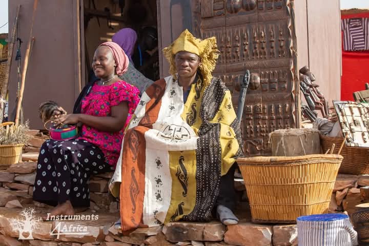 #Ogobagna, ce n’est pas juste un #festival, c’est une expérience à vivre, un voyage au cœur de nos cultures !
Du 27 jan au 02/02/25, rendez-vous à la Place du Cinquantenaire de #Bamako pour une immersion unique dans la magie de #Ogobagna10.
#Mali 
📷 i4africa.org