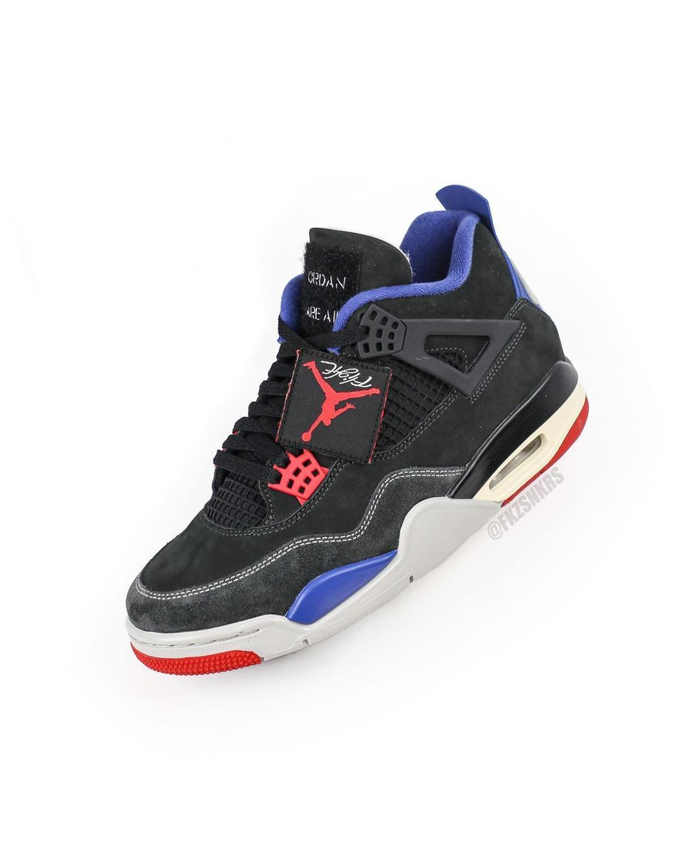JustFreshKicks tweet media