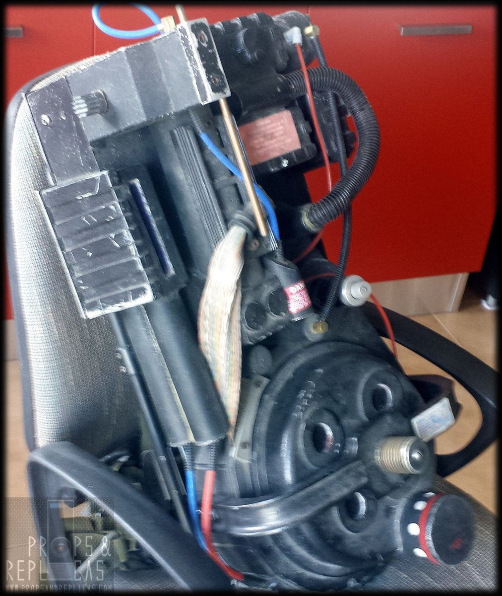 Ghostbusters II Proton Pack Replica 
#propsandreplicas #props #prop #ghostbusters