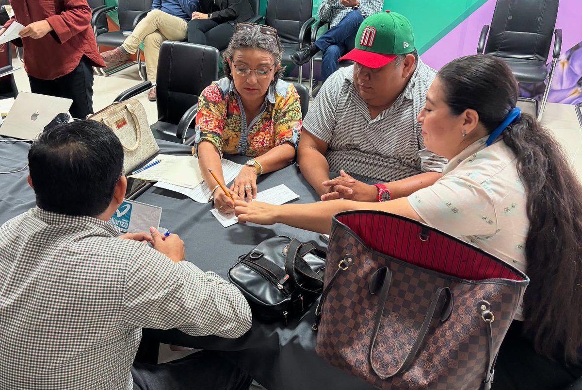 💡En colaboración con el <a href="/IEPACYucatan/">IEPAC Yucatán</a>, impartimos el taller “Diseño de Planes Estratégicos desde un Enfoque Participativo, Transparente e Inclusivo”, con el objetivo de que los #PartidosPolíticos institucionalicen la #PerspectivaDeGénero 💜

¡Gracias a quienes nos acompañaron!