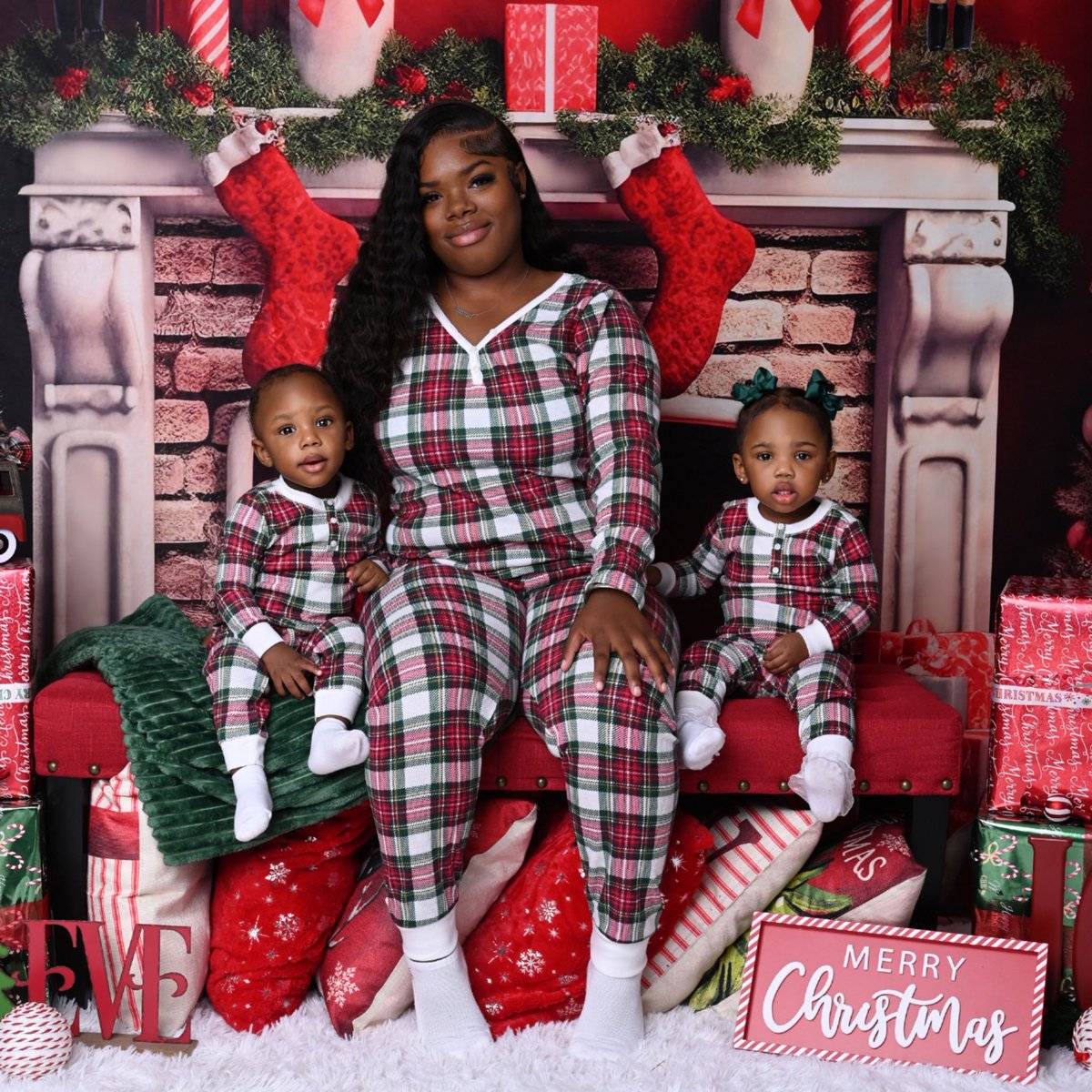 2xdestinyyy's tweet photo. the 3 🧑‍🧒‍🧒❤️ https://t.co/f6zOJ7i7vi