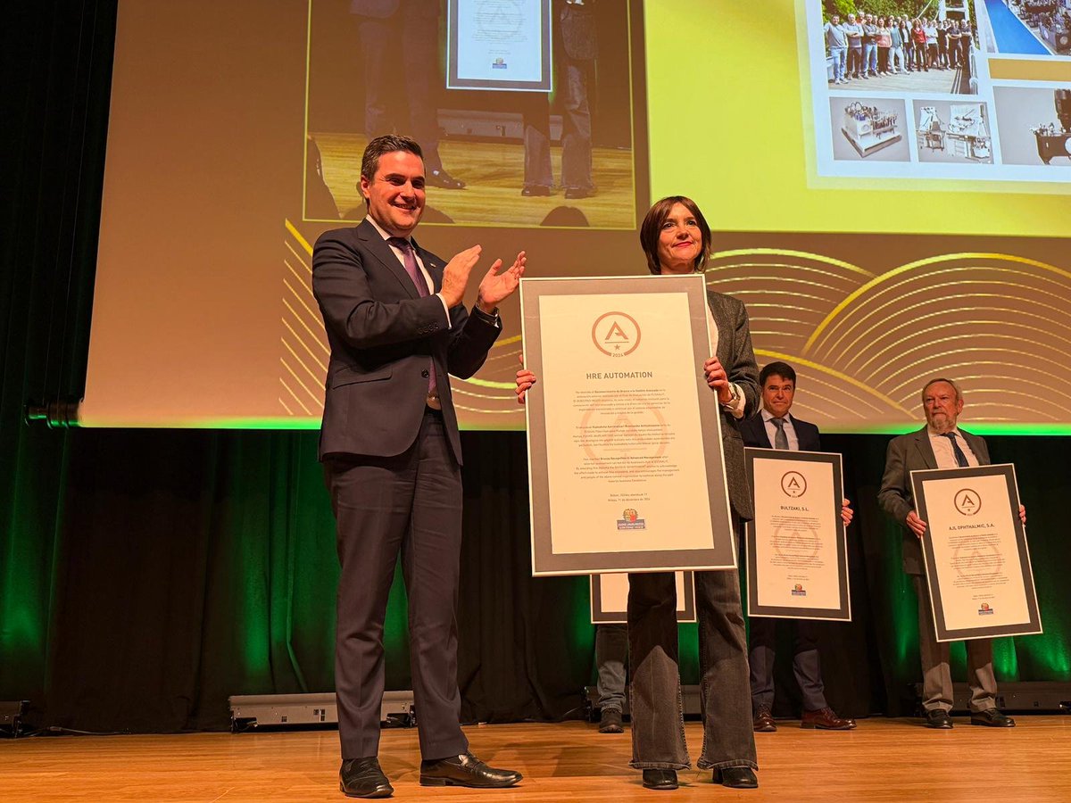 🥉 Kategoria honi amaiera emateko, Industria, Trantsizio Energetiko eta Jasangarritasuneko Sailburua den Mikel Jauregik (<a href="/Mikel_Jauregi_/">Mikel Jauregi</a>) industria sektoreko 7 enpresei brontzezko A emango die:

➡️ AJL Ophthalmic (<a href="/AJL_Ophthalmic/">AJL Ophthalmic</a>)
➡️ Bultzaki (<a href="/GrupoBultzaki/">Grupo Bultzaki</a>)
➡️ DORLET
➡️ HRE