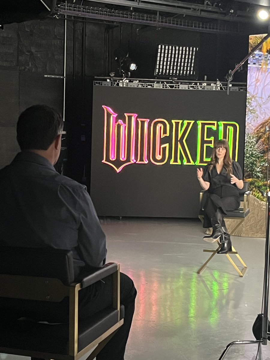 UniStudiosLot's tweet image. It was a pleasure to film this #interview with Cinematographer Alice Brooks, ASC on the Virtual Production Stage on the Lot! Thanks to the teams at @cineolighting and our colleagues at @universalproductionservices - great job! 🎥
#virtualproduction #virtualstage #wickedmovie