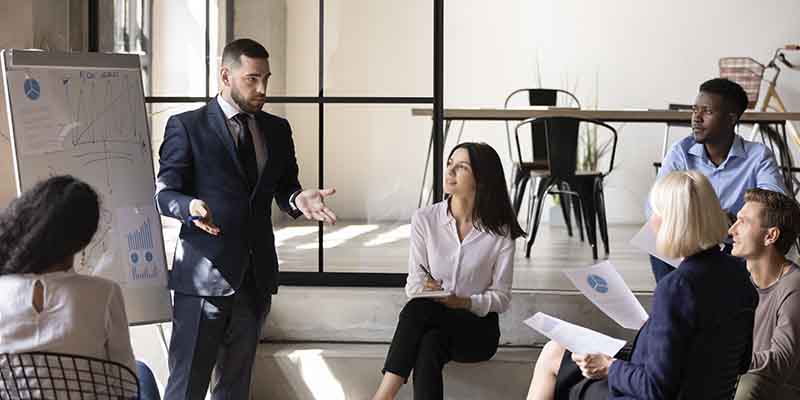 La #formaciónexecutive se ha convertido en una herramienta esencial para mantenerse competitivo.🎯 
Explora las innovaciones clave que transformarán la capacitación de altos directivos el próximo año.

📖 s.mtrbio.com/hvlxlpcryp
🚀 ¿Qué tendencia será más relevante en tu sector?