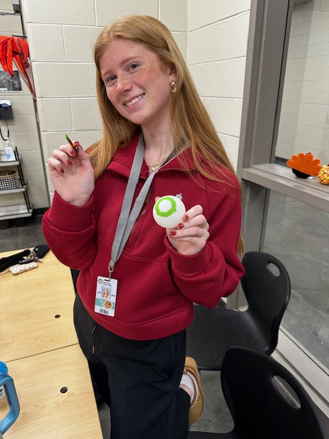 NWRankinHS's tweet photo. The Chick-fil-A Leader Academy wrapped up their annual Do Good December project by donating painted and unpainted Christmas ornaments, along with paint supplies, to help spread holiday cheer to the patients at Batson Children's Hospital. #WeAreNorthwest https://t.co/26Ey8BbzDS