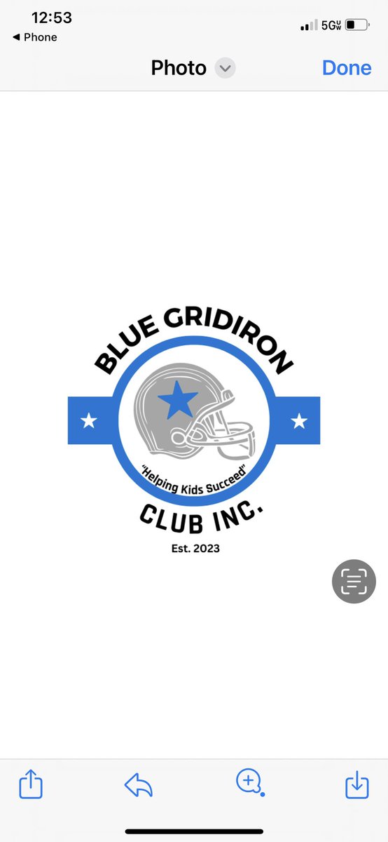 The Blue Gridiron Club went above n beyond to show Christmas cheer, buying gifts for needy children n Hamilton! They would like to give a big shout out to Meghan Bell 4 organizing the HS 4 the Angel Tree program!  

#MerryChristmas
#bestdamboostersintheland 
#GoBigBlue
#waterloo