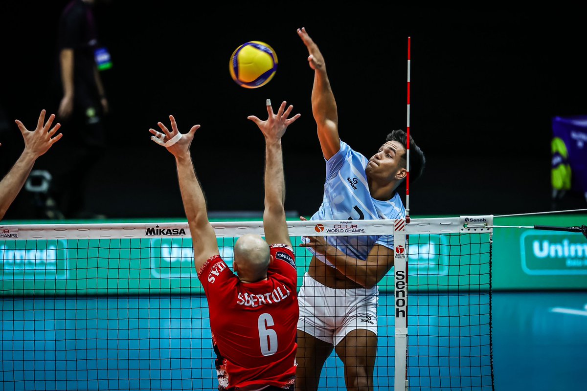 CiudadVoley's tweet photo. #MenCWCH || Caída ante el campeón europeo en nuestro segundo encuentro.
🔹 Ciudad 0-3 Trentino (22-25, 23-25, 16-25)
🔝 Germán Gómez - 13pts
🔜 El cierre del Grupo B, este viernes a las 17hs 🆚 Shahdab Yazd.
#VamosMuni https://t.co/wic7fixPwX