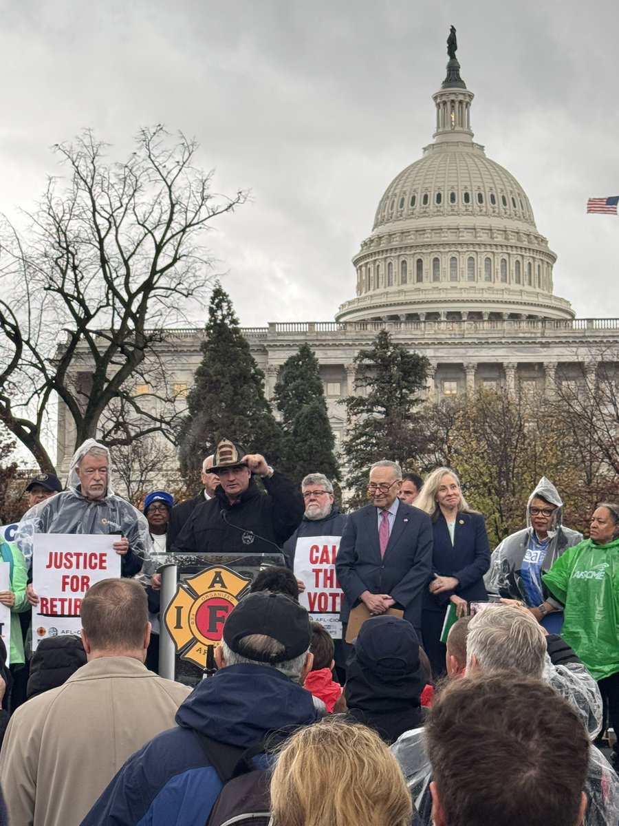 PrezFannon964's tweet photo. Very productive day in our Nation's Capitol! Joined @IAFFPresident and @IAFFofficial to hear @chuckschumer say he would #CallTheVote to #RepealWEPGPO! Then went to thank Md Senators @ChrisVanHollen & @BenCardinforMD for their co-sponsorship! Lets get this done! https://t.co/ADF6x3szdt