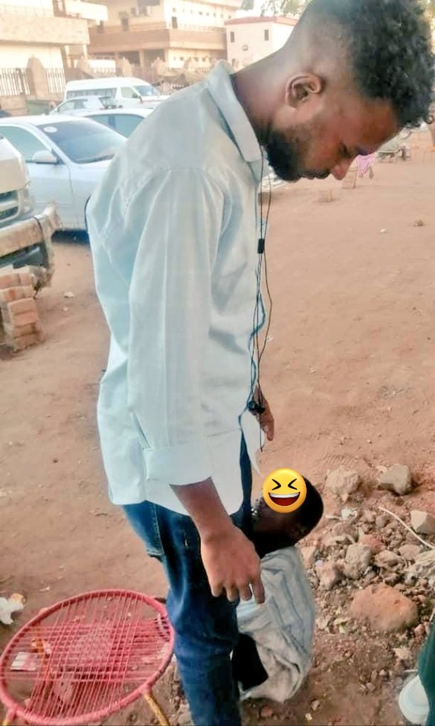 akzolem's tweet photo. عباطه روني بالتحديد 🤣🤣🤣🤣 https://t.co/9Pht7drPs9