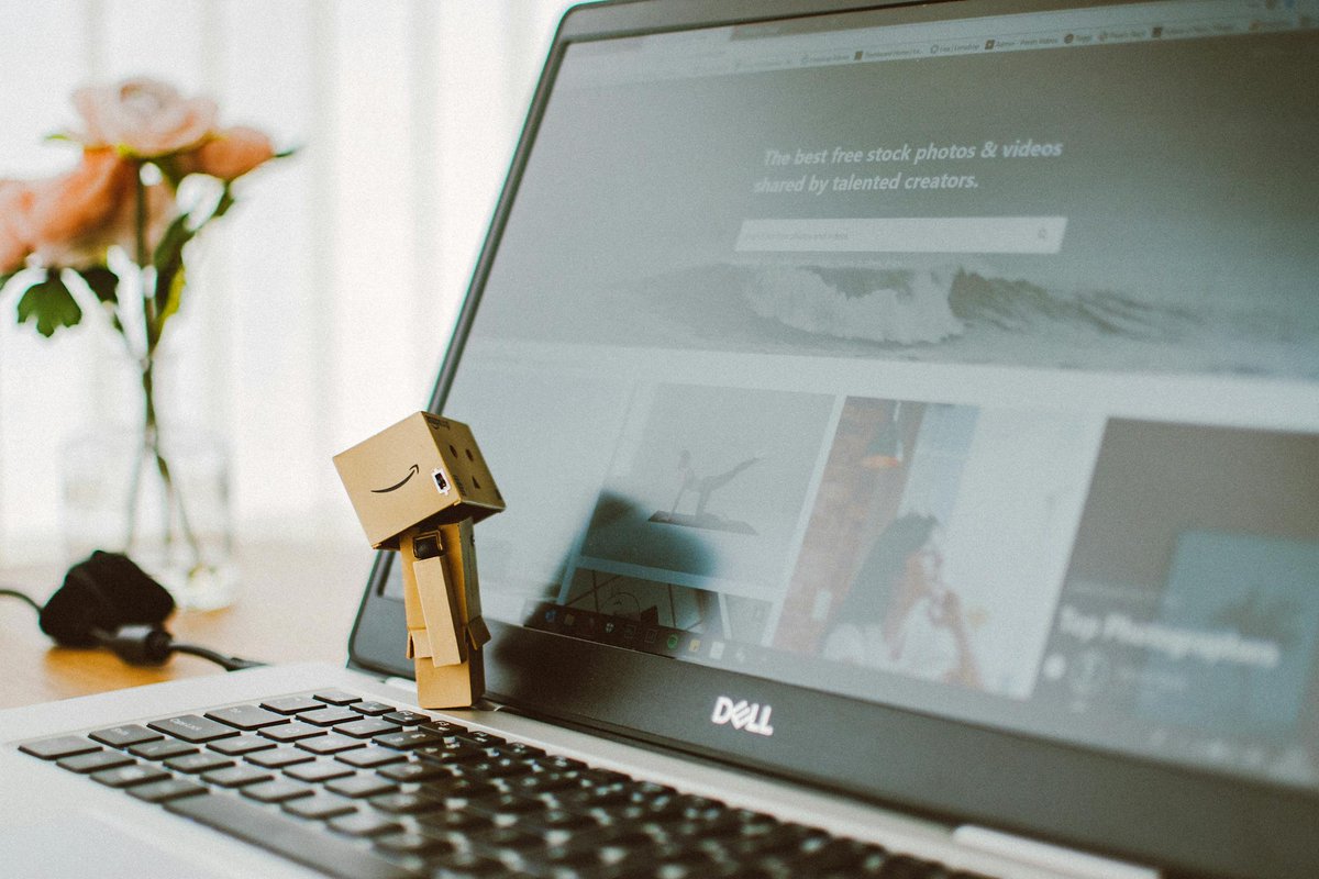 Generacionweb's tweet photo. ¿Quieres tener un sitio web que refleje la identidad visual de tu marca? 🎨💻 Con nuestro servicio de diseño web en Valencia, te ayudamos a crear una identidad visual coherente y atractiva para tu sitio web. #DiseñoWeb #Valencia #SitiosWeb - https://t.co/y3FV89tW8R https://t.co/plgKm5i1Mo