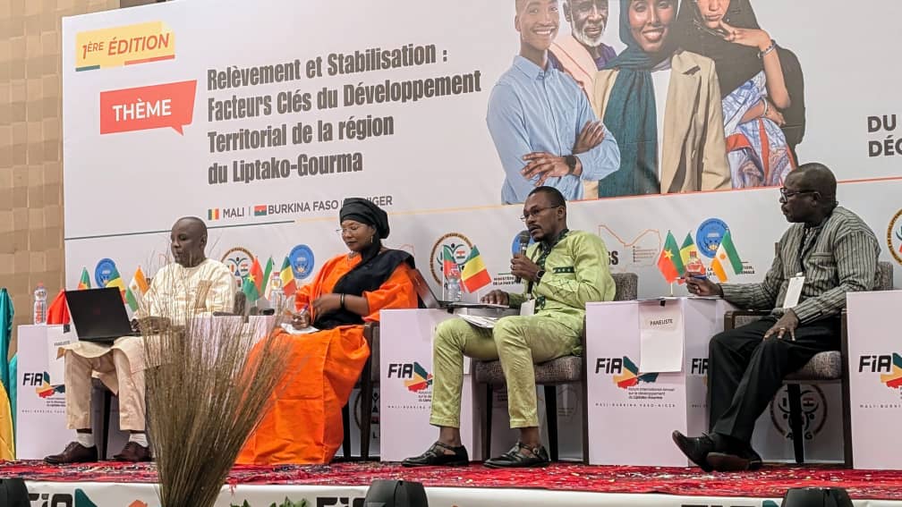 droidrissa's tweet photo. Honnored to moderate the  Session 5
#FIA2024
Acknowledgments to the panelists from Burkina Faso, Mali, and Niger for their insightful presentations and sharing of experiences from their respective countries.
@LiptakoG
@PCRSSMali
@WorldBank
#Burkina #Mali #Niger #ALG #PCRSS https://t.co/rxTqvOEvDo