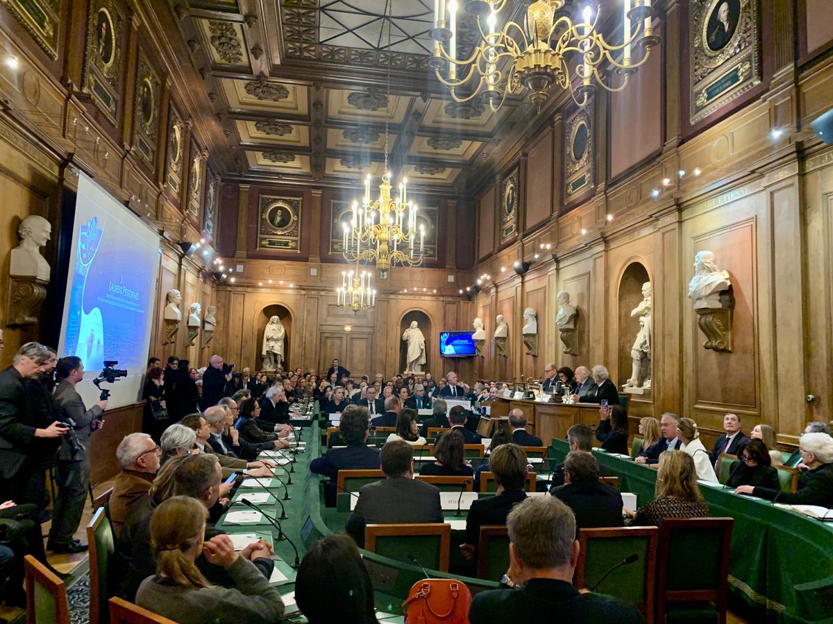 AcadBeauxarts's tweet photo. Cérémonie de remise des Prix de la Fondation Jacques Rougerie – @AcadBeauxarts  inaugurée par la ministre de la Culture Rachida Dati, le prince Albert II de Monaco, le chancelier de l’Institut de France Xavier Darcos et le secrétaire perpétuel de l’Académie Laurent Petitgirard. https://t.co/Ky53HDMasI