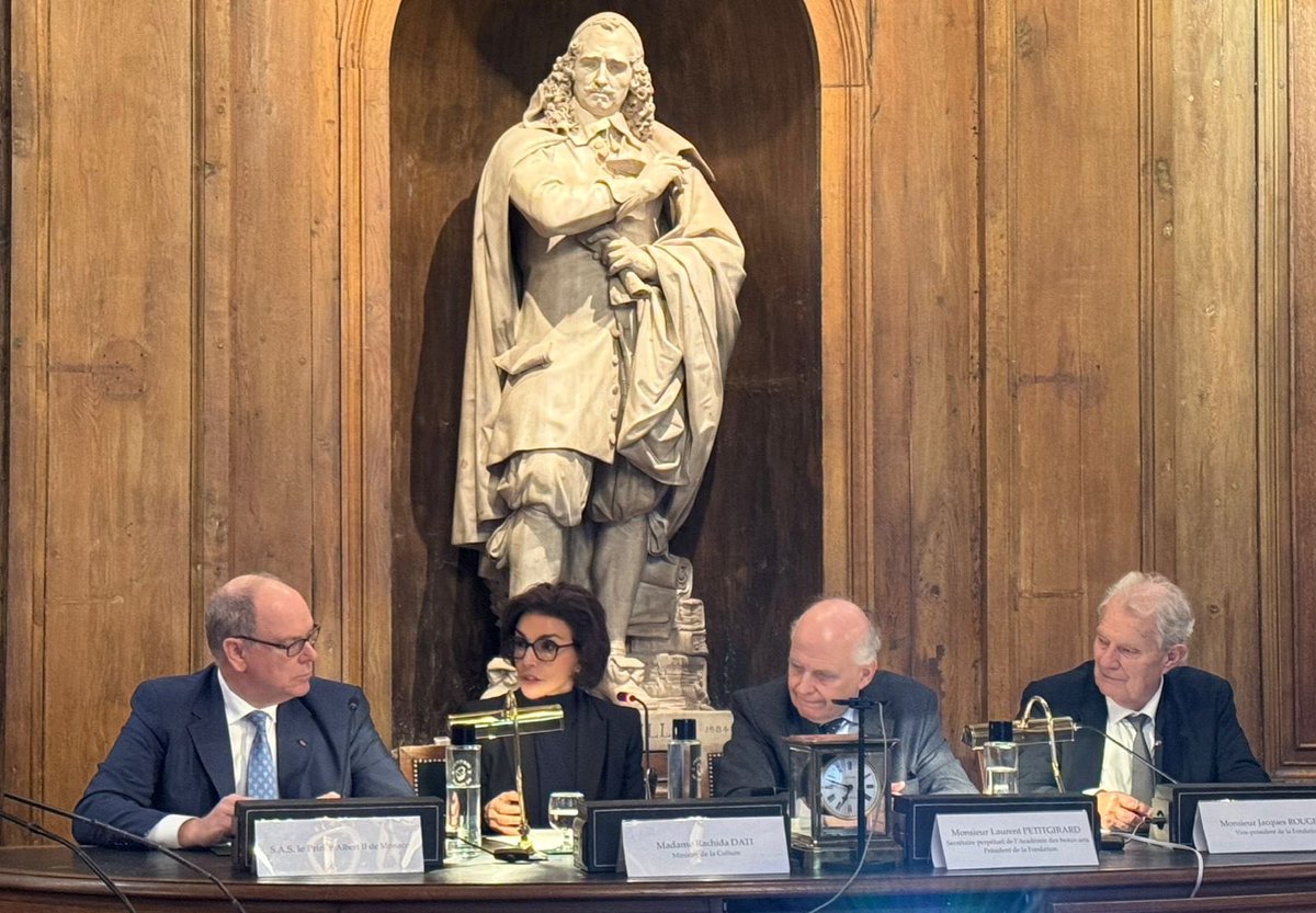 AcadBeauxarts's tweet photo. Cérémonie de remise des Prix de la Fondation Jacques Rougerie – @AcadBeauxarts  inaugurée par la ministre de la Culture Rachida Dati, le prince Albert II de Monaco, le chancelier de l’Institut de France Xavier Darcos et le secrétaire perpétuel de l’Académie Laurent Petitgirard. https://t.co/Ky53HDMasI