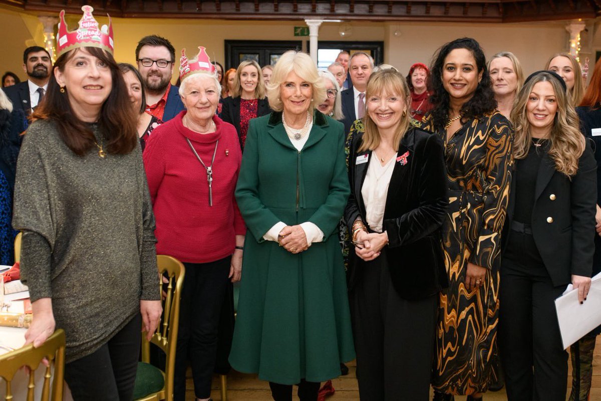 agedorgallery's tweet image. While @people magazine is once again predicting the imminent #coronation of Princess Kate, #QueenCamilla launched the "Festive Feast" project — a public lunch aimed at ensuring no one spends #Christmas alone #PrincessCatherine #PrincessofWales #FutureQueen #RoyalFamily #Agedor