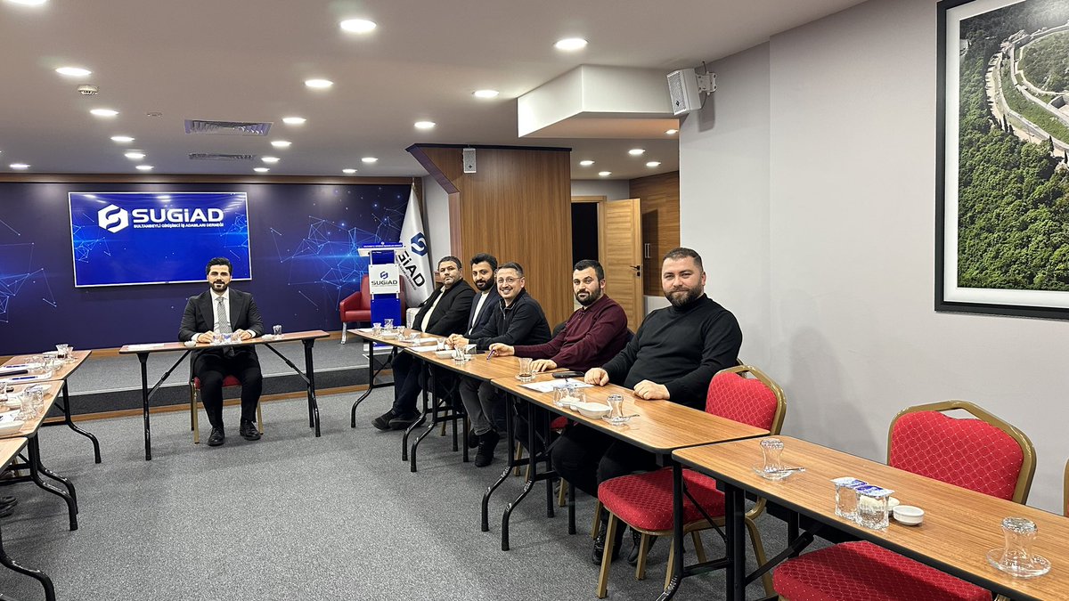 Başkanımız Sn. Mustafa Sütcü başkanlığında yönetim kurulu toplantımızı gerçekleştirdik. Toplantıda, yeni üye alımları ve ziyaret programları gibi önemli gündem maddelerini değerlendirdik.