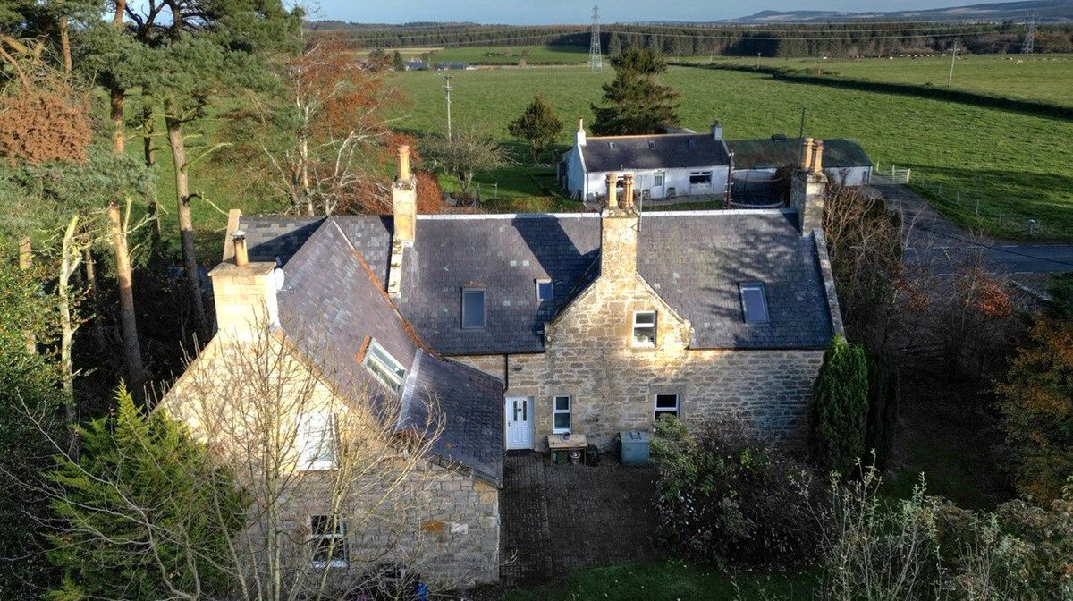 Galbraith_ELG's tweet photo. 📢 NEW LAUNCH📢 
Cranloch Schoolhouse - An impressive former Schoolhouse in a stunning semi-rural setting, 6 miles from the centre of Elgin.
Call our team for more information on 01463 224343 ☎️ or check out our website 👇 
https://t.co/D3bwoEC9yB https://t.co/YneazZF3Gg