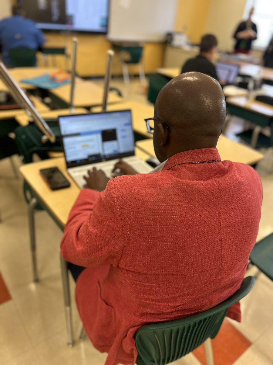 MDCPSSci's tweet photo. What a great opportunity to collaborate among our science professionals @stirrupelem as we review and support K-12 Science Fair @MDCPS.
#EnhancingK12ScienceMDCPS
@AileenVega123 @WendyForteza @DaneMDCPS @NestorEMarcia @MDCPSSTEAM @MDCPSAcademics @BNCEE_MDCPS @MDCPSRobotics https://t.co/5PIWqz3NLx