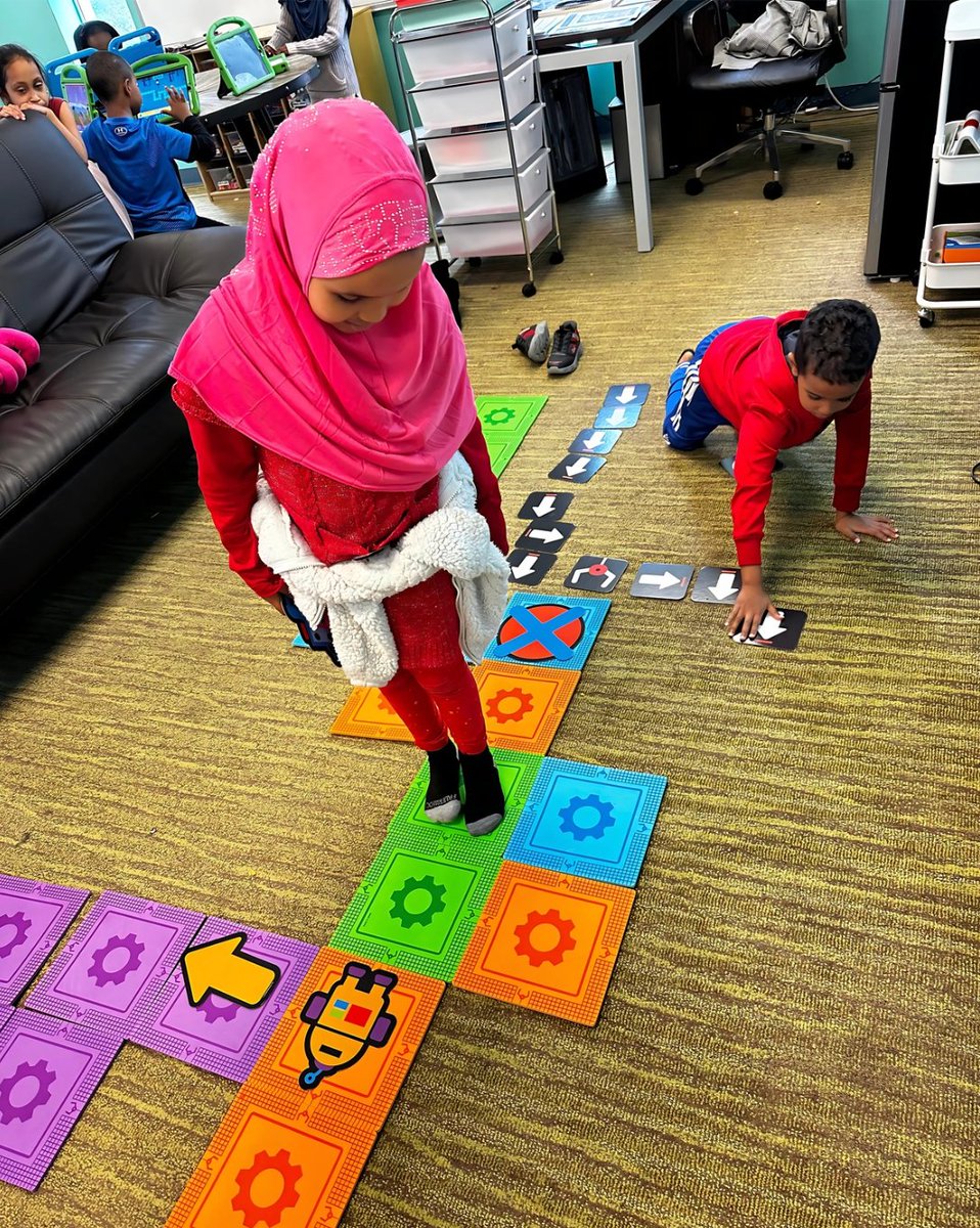 MMSASTP's tweet photo. 💻Celebrating Computer Science Education Week ✨

Our students are diving into the world of coding, problem-solving, and innovation. Check out these snapshots of future tech leaders in action! 🚀 https://t.co/OiVSMU0TcS