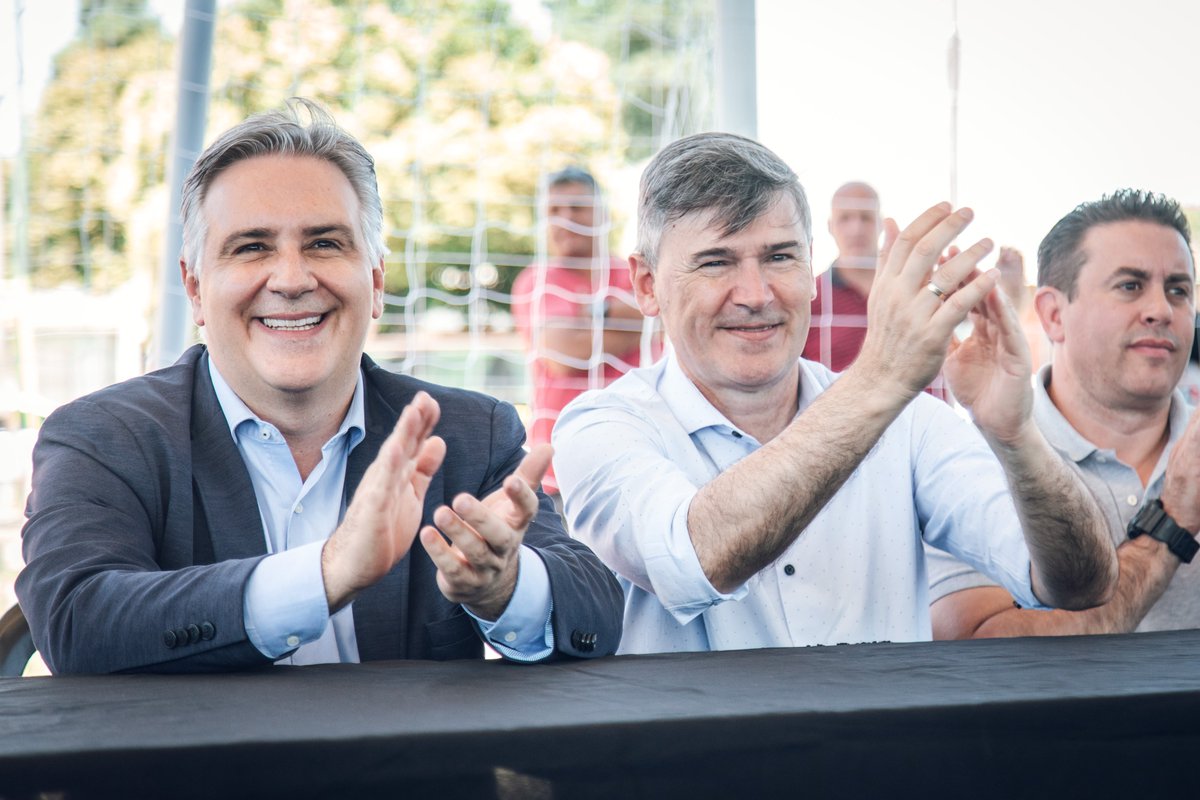 PasseriniOk's tweet photo. Este polideportivo fomentará el encuentro entre vecinos y vecinas, generando un lugar para construir comunidad e impulsar la participación ciudadana, acercará a más niños y niñas al deporte y la cultura, y será un punto de disfrute para todo el sector. https://t.co/W26lFwNrcn