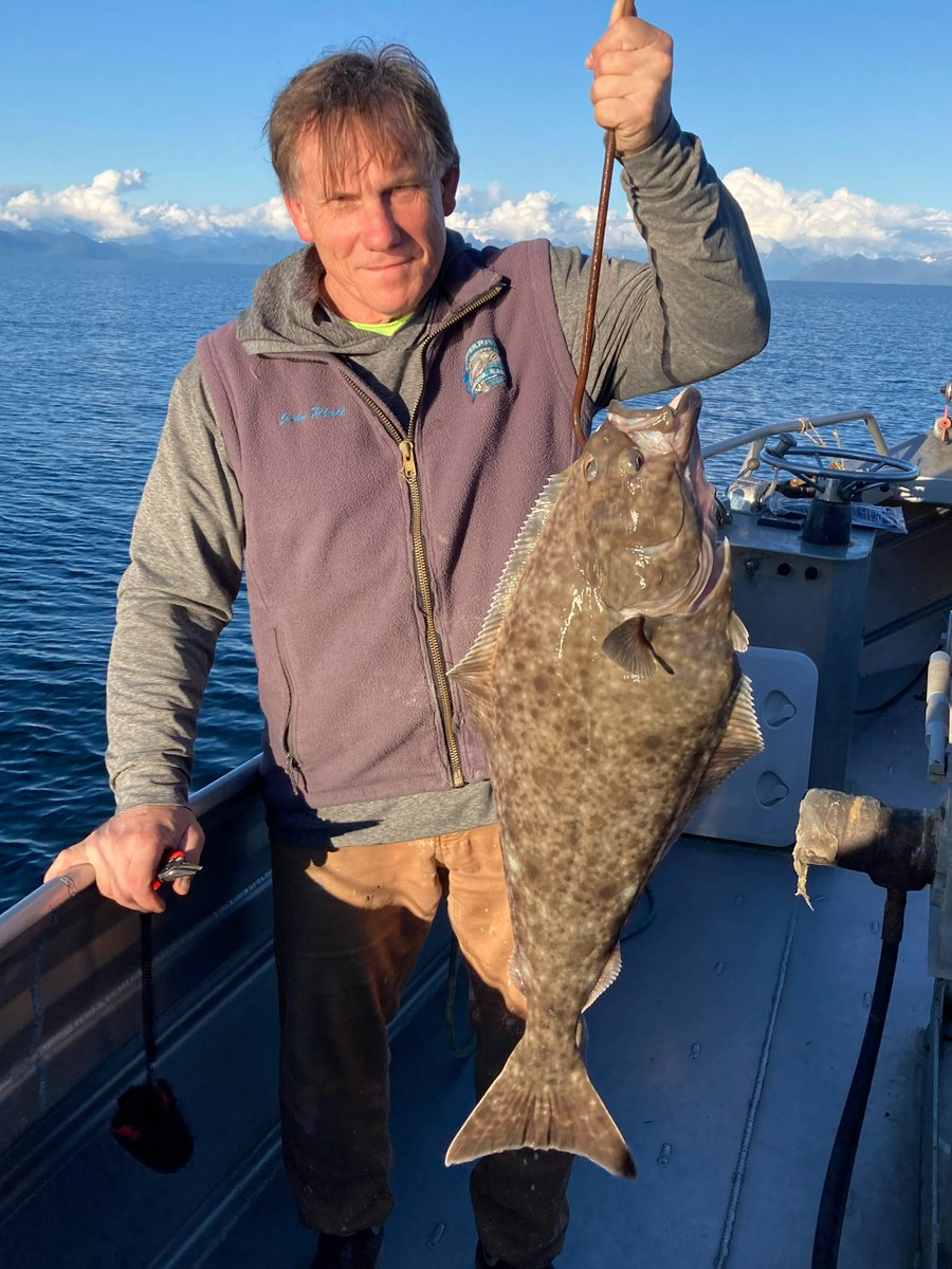 Laterallineusa's tweet photo. A friend  and brother with a nice "eater" Halibut. Thank You Lord God Almighty for the handful of friends You have connected me with over my lifetime. I certainly love them all. https://t.co/PyAy9zZAxt