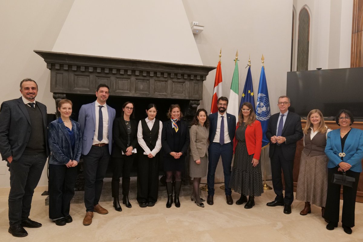 CanadainItalia's tweet photo. Dal 2016, milioni di sponsor comunitari hanno accolto 1M di nuovi rifugiati in tutto il mondo, trasformando vite e comunitร . Italia e Canada continuano la loro collaborazione sulla #GRSI, celebrando questo notevole traguardo.
#ShareQSN+ #FCEI #ShareNetwork #CommunitySponsorship https://t.co/WebMpxu3Ko