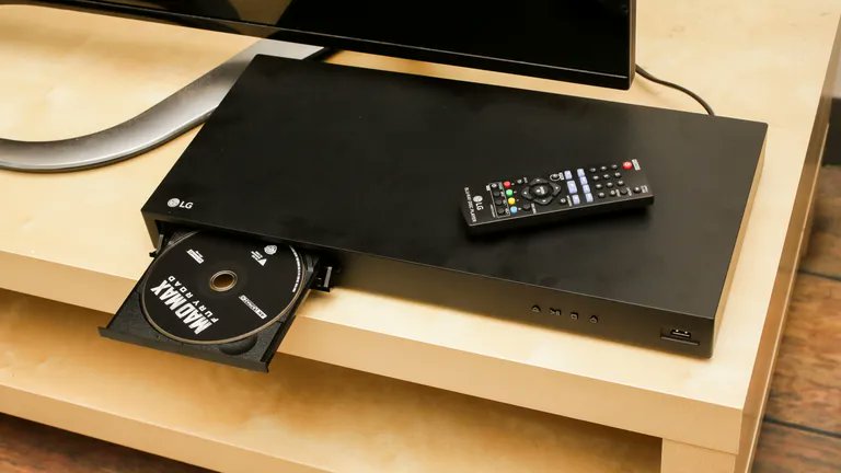VHSDVDBLURAY4K's tweet photo. LG had discontinued all 4K UHD and Blu-ray players https://t.co/HXl8QYGBWt