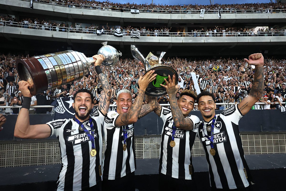 informafogo's tweet photo. A histórica temporada de 2024 tem seu ponto final para o Botafogo. O Mundial nada apaga o que foi feito por esse elenco.

Campeão da Libertadores;
Campeão do Brasileirão.

Até 2025 e vamos por mais! https://t.co/2uZfzRdJ2D
