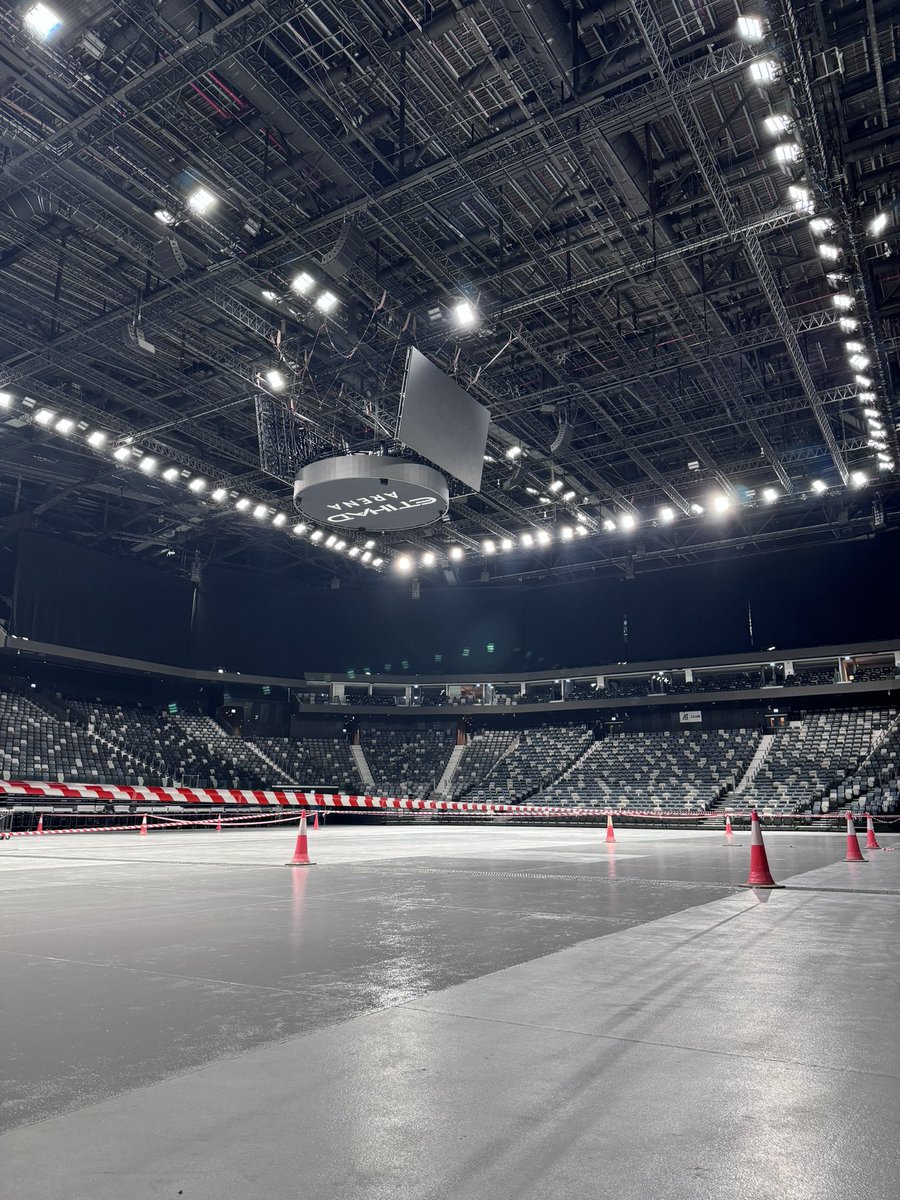 platis_e's tweet image. B R E A K P O I N T 2025 🤯