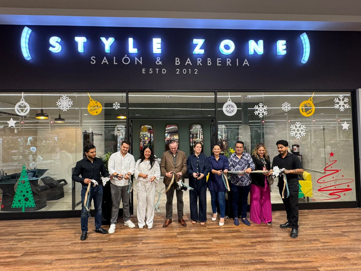 rpintegra's tweet photo. El salón y barbería ✂️ #StyleZone abrió sus puertas en el interior del nuevo #SorianaHíper de Av. Huayacán. ¡Enhorabuena! 🎉 https://t.co/2ZiipBuA9Z