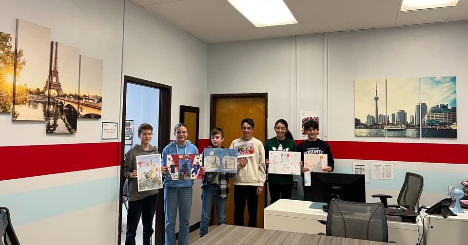 🎨 Hier au <a href="/LyceeFrancaisTo/">Lycée Français de Toronto</a>, remise des prix du concours d’art Amicitia 2024 ! Un moment inspirant mettant en valeur la créativité et l’engagement citoyen des jeunes artistes. 🌍✨ Merci à la Fondation Baxter &amp; Alama Ricard pour leur soutien !