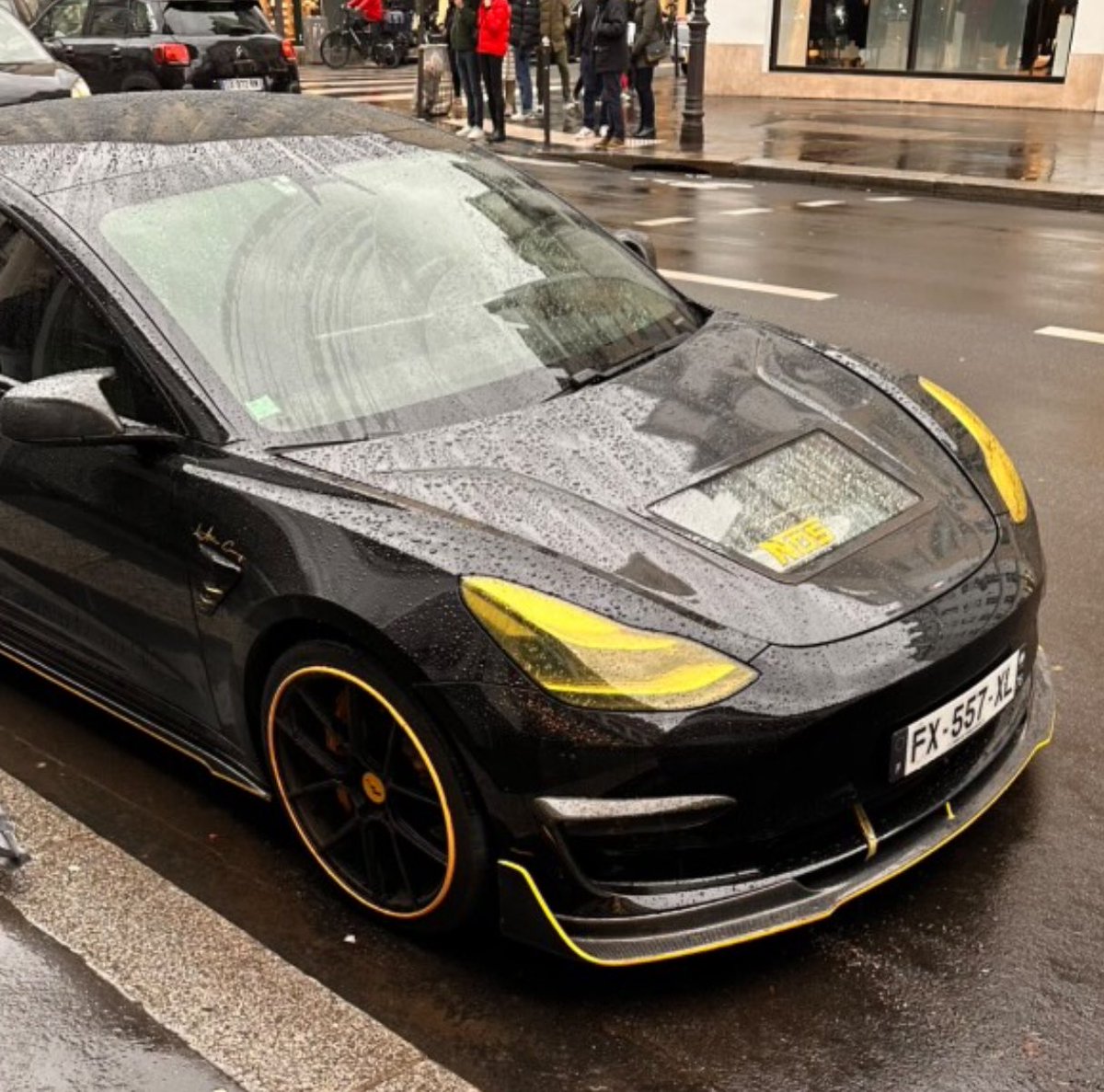 Powlisher tweet media