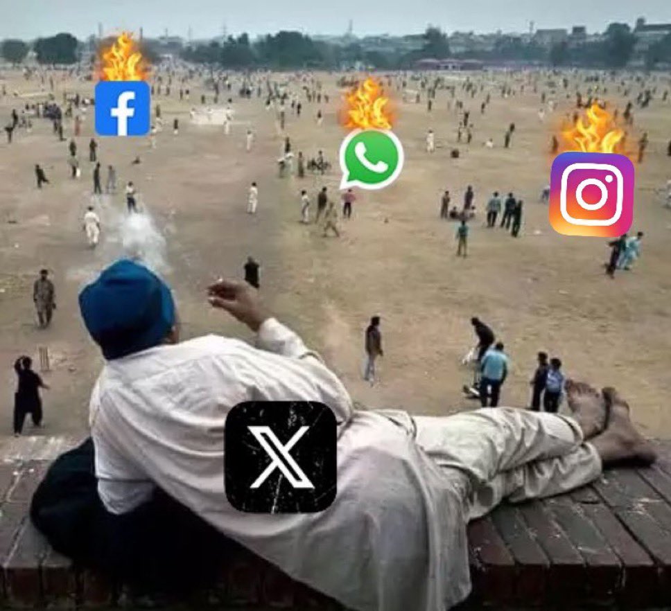 NEO_NFT_B's tweet photo. "Everyone on X watching Meta burn” 🔥

#MetaDown #InstagramDown #FacebookDown #SocialMediaOutage #MetaOutage #SocialMediaFail #InstagramFail #FacebookFail #DownDetector #MetaCrash https://t.co/uKxEWnXt20