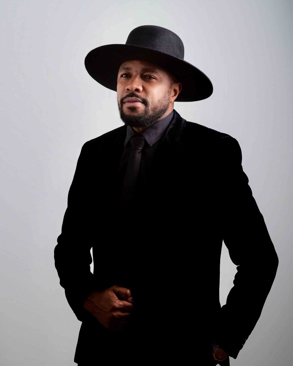 kencen's tweet photo. Just announced: Club Quarantine Live with D-Nice is bringing some of R&amp;B and Hip Hop's biggest stars together for the Jan. 11 spectacular!🌟

Join Anthony Hamilton, Rakim, Rapsody, and more for a black-tie night to remember. Get tickets➡ https://t.co/rwOGoqo8ML https://t.co/ZfLOPfoiw4
