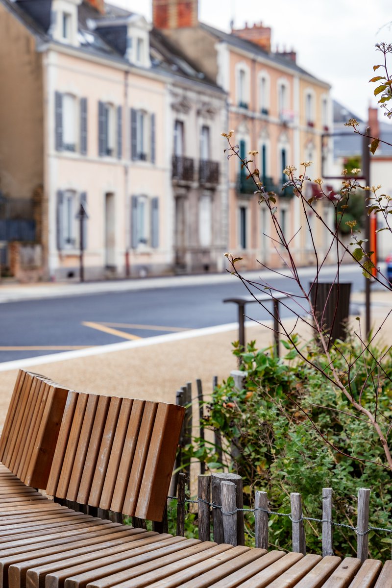 ofcourselemans's tweet photo. La Ville du Mans obtient la médaille d’Or aux Victoires du paysage 2024 🏆🌳

@SLeFoll “Cette reconnaissance vient saluer la qualité des travaux de nos services pour cet aménagement qui répond aux attentes pour notre métropole : durable, dynamique, solidaire et agréable à vivre.” https://t.co/SXkXJBzVKv
