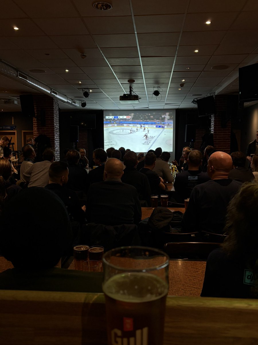 Martinii1891's tweet photo. 🍻🇮🇸 https://t.co/vI1FHWnCBb