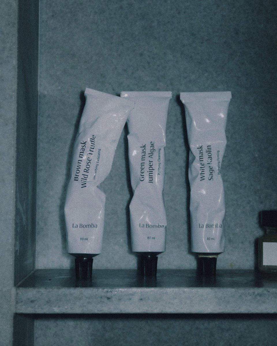 SoBioBeauty's tweet photo. Poznaj trzy wyjątkowe maski stworzone z myślą o wymagających potrzebach skóry. 

💛 Rozjaśniająca Maska z Glinką Ghassul
https://t.co/xn05gwseBQ

💚 Oczyszczająca Maska z Glinką Zieloną
https://t.co/cSjUkwL6rY

🤍 Ujędrniająca Maska z Glinką Białą
https://t.co/mRAGgD26NQ https://t.co/ivXiXM3nBE