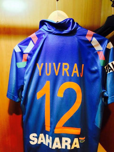 YuviWorld's tweet photo. This Name
This Number
This Jersey

All these mean world to us! 🌎❤️

Happy Birthday CHAMP @YUVSTRONG12 

#HappyBirthdayYuvi https://t.co/bx7gbrHF4Y