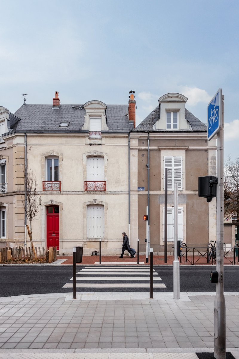 ofcourselemans's tweet photo. La Ville du Mans obtient la médaille d’Or aux Victoires du paysage 2024 🏆🌳

@SLeFoll “Cette reconnaissance vient saluer la qualité des travaux de nos services pour cet aménagement qui répond aux attentes pour notre métropole : durable, dynamique, solidaire et agréable à vivre.” https://t.co/SXkXJBzVKv