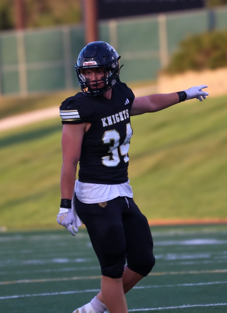 SENIOR SEASON ACCOMPLISHMENTS

Highlights and stats pinned to profile.