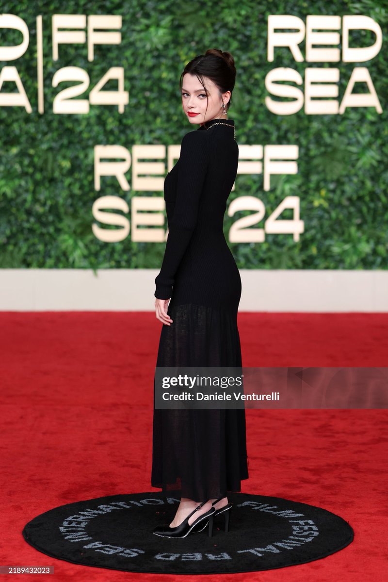 FreenbeckyBecky's tweet photo. REBECCA 🫦🫦

 🙏🏽🍀🇧🇷❤️

#FreenBeckyxRedSeafilm
#FreenXRedSeaFilm
#BeckyXRedSeaFilm https://t.co/dLqv9kQXoH
