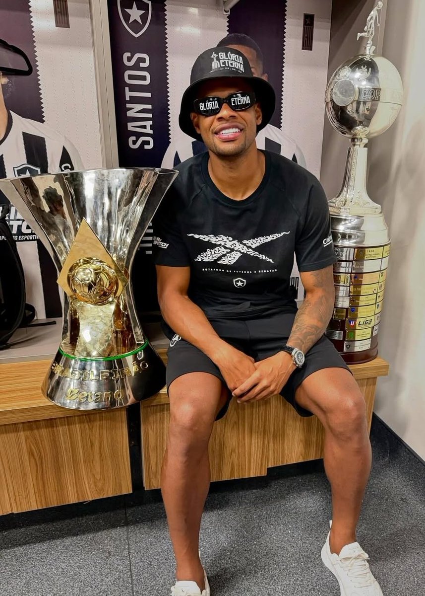 williamchuter's tweet photo. Ano maravilhoso ✨🏆🏆
Um dos melhores anos de uma equipe brasileira 🇧🇷
RIVAIS AGORA ESTÃO ALIVIADOS. O medo de uma conquista de um mundial estava gritante na mente deles kkkk https://t.co/mo1ccgNFfP