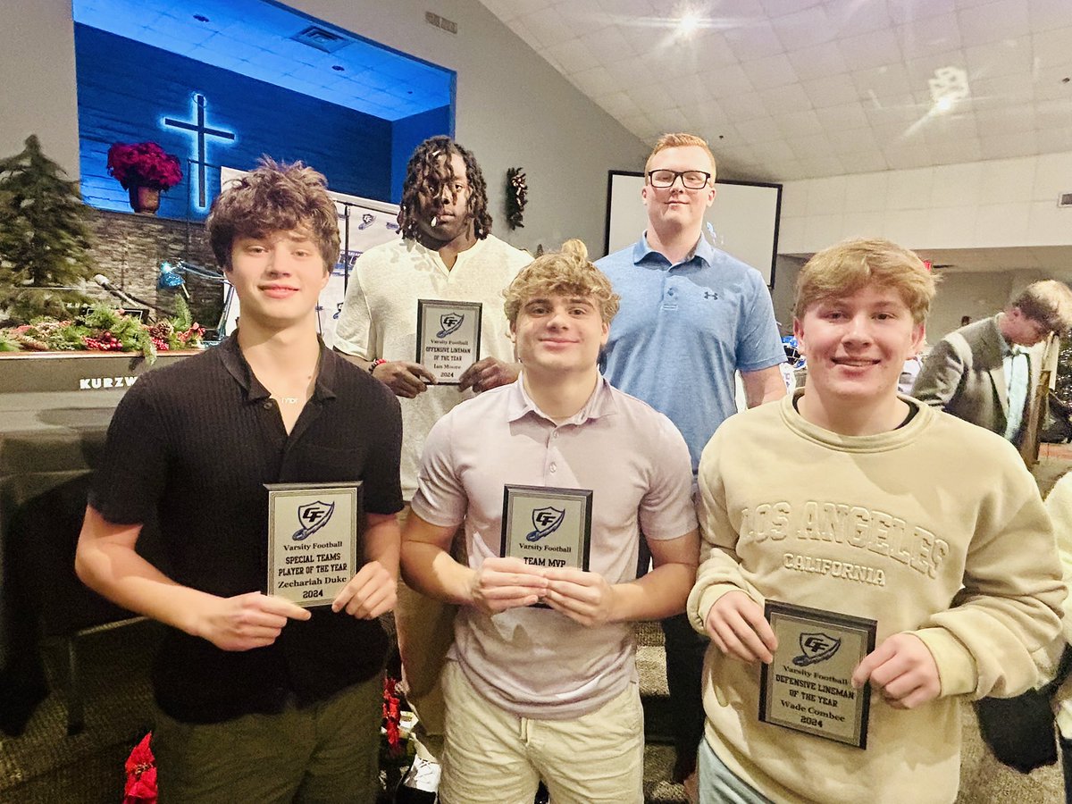 wade_combee's tweet photo. Awesome EOY Force banquet last night! Excited for my next chapter @Shorter_FB and honored to be named D-lineman of the Year and Team MVP. We had an incredible 10-2 season - great way to end my 9 SZNS with the GF! @georgiaforcefb @Coach_MikeWood  @coachmorrison58 https://t.co/XWShhXIzT8