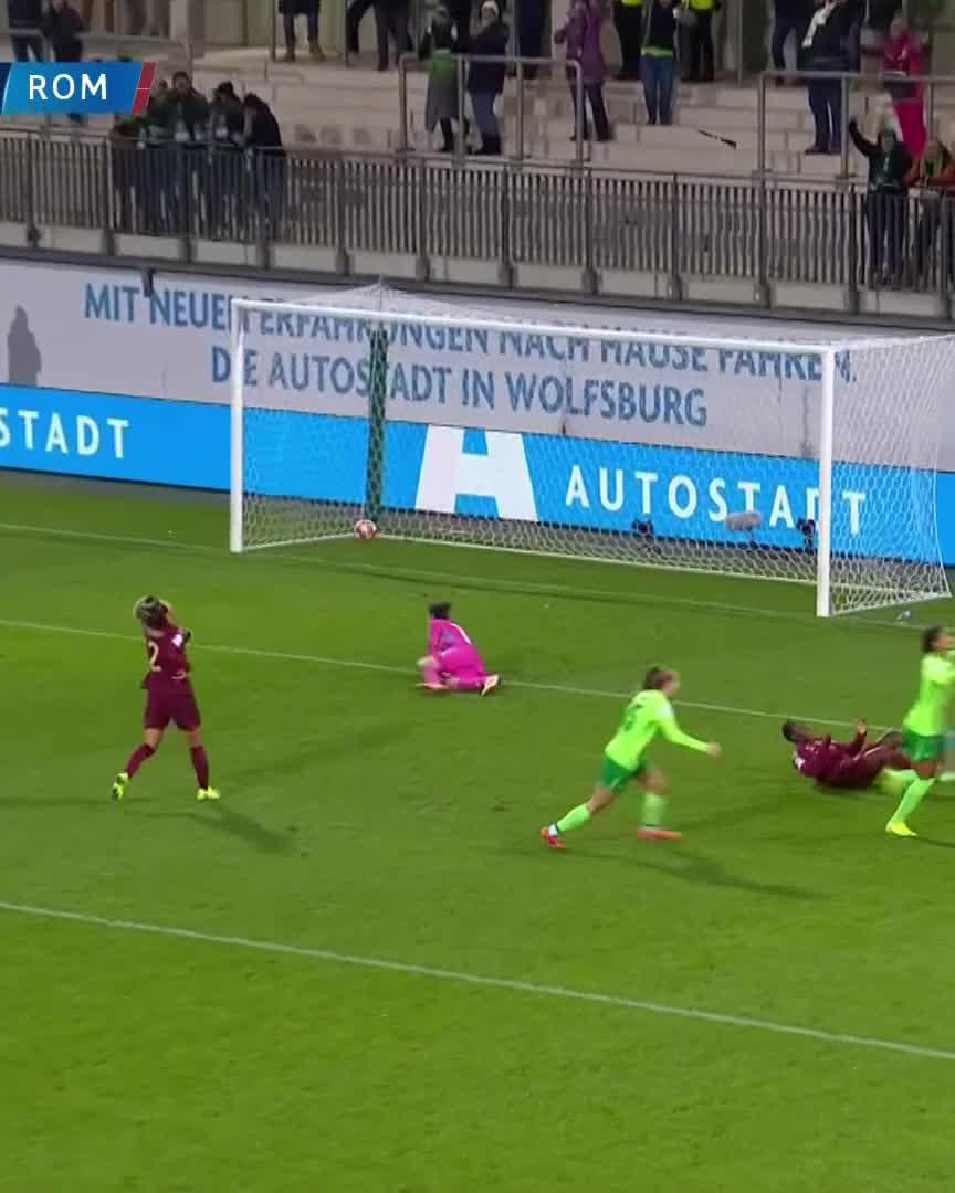 🎯 Jónsdódttir pounces on the ball to double Wolfsburg's advantage against Roma!Watch live for free on DAZN ▶️  #UWCLonDAZN #UWCL