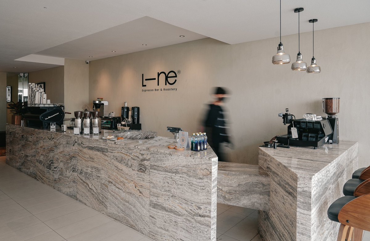 Experience the passion of brewing right in the heart of Dammam, bringing flavors closer to you
لكم أقرب بِـفرع الدمام، حيّ الجامعيين 🤍