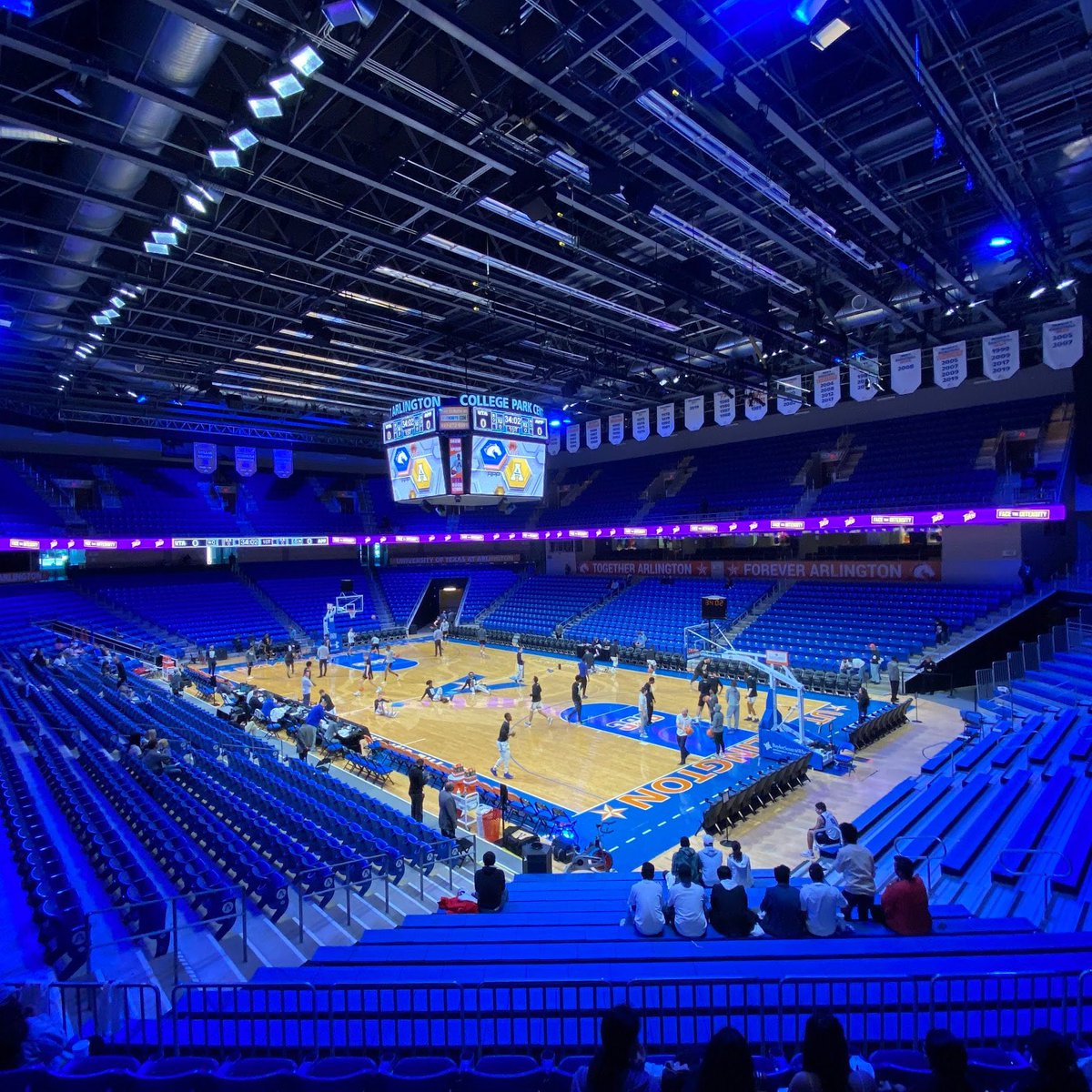 Taylor V. Smith (@tay5565) on Twitter photo Had the best visit last week to UT-Arlington! Extremely grateful for the staff and their hospitality and the opportunity to join the <a href="/UTAMavsWBB/">UTA Lady Mavs</a> family!
#GoMavs Had the best visit last week to UT-Arlington! Extremely grateful for the staff and their hospitality and the opportunity to join the <a href="/UTAMavsWBB/">UTA Lady Mavs</a> family!
#GoMavs