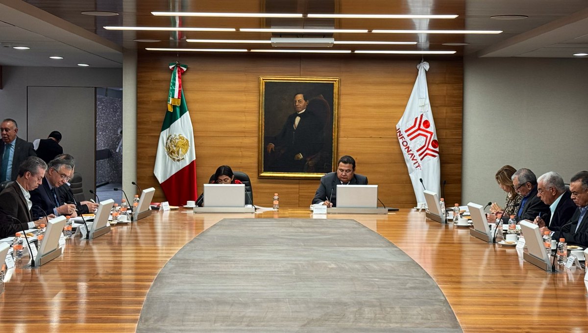 primeroelobrero's tweet photo. Llevamos a cabo los trabajos relativos a las Sesiones Ordinarias de Comités Auxiliares del H. Consejo de Administración. 

▶️  Comité de Riesgos 216.

▶️ Comité de Planeación 168.

▶️ Comité de Desempeño, Nominación y Compensación Sesión Extraordinaria 047.

▶️ Comité de Inversiones 126.

Preside la sesión el Sector Gobierno #Infonavit.