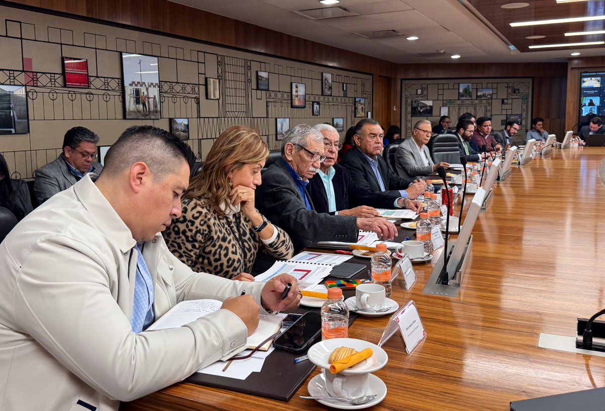 primeroelobrero's tweet photo. Llevamos a cabo los trabajos relativos a las Sesiones Ordinarias de Comités Auxiliares del H. Consejo de Administración. 

▶️  Comité de Riesgos 216.

▶️ Comité de Planeación 168.

▶️ Comité de Desempeño, Nominación y Compensación Sesión Extraordinaria 047.

▶️ Comité de Inversiones 126.

Preside la sesión el Sector Gobierno #Infonavit.