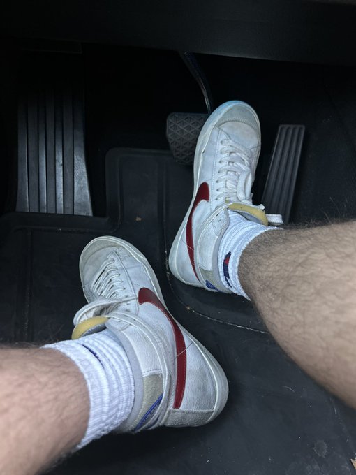 1 pic. It&rsquo;s a whole vibe. https://t.co/eVQEWStstX