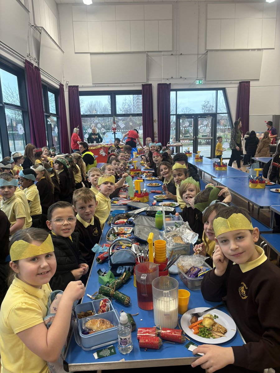 EastfieldPSHull's tweet photo. 3MP enjoyed their Christmas lunch todayπOnly 14 more sleeps β¦ π
πΌ #eps3MP https://t.co/v9sg3vFeoG