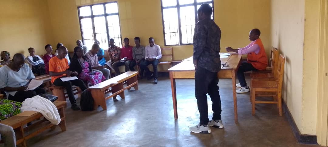 Youth volunteers ba <a href="/GisagaraDistr/">Gisagara District</a> uyu munsi kuwa 11/12/2024 twakoze ibikorwa bitandukanye birimo kubakira abatishoboye, kurwanya ihohoterwa ndetse n'imirire mibi.
#Ntakudohoka
<a href="/GisagaraNyc/">Gisagara National Youth Council</a> 
<a href="/GISAGARAYEGO/">YEGO CENTRE GISAGARA</a> 
<a href="/KubanaRichard/">Kubana Richard</a> 
<a href="/Rwandapolice/">Rwanda National Police</a>